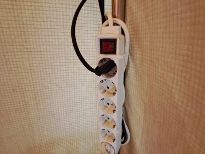 1p tent - electricity