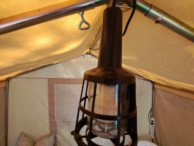 1p tent - lamp