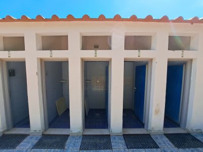 bathroom - showers men